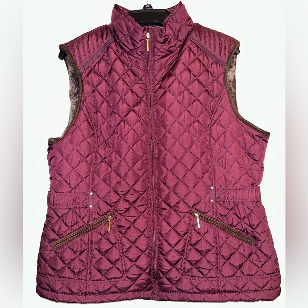 Women’s Weatherproof faux fur lined quilted vest size xl